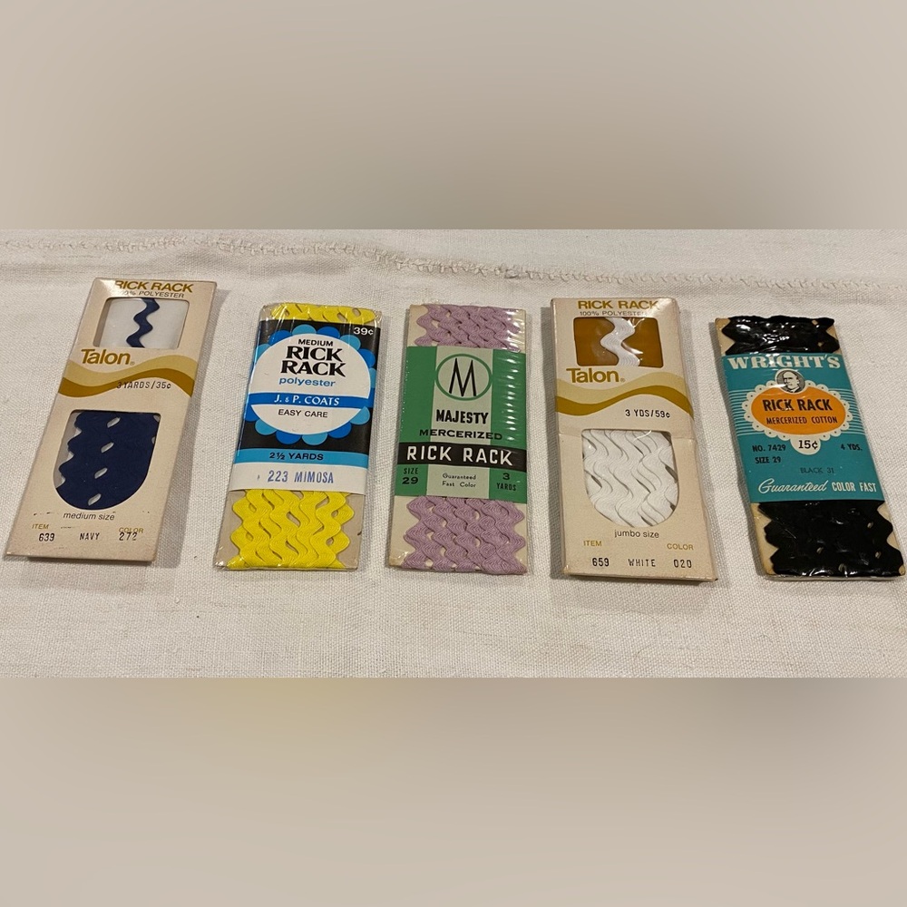 Vintage- rick rack tape - 5 packages - sewing / quilting notions / sewing supply